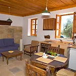 Eveleos Apartment