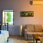 Eveleos Apartment Tochni