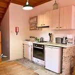 Eveleos Apartment *