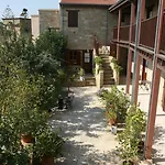 Apartment Eveleos Tochni
