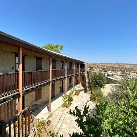 Eveleos Apartamento Tochni