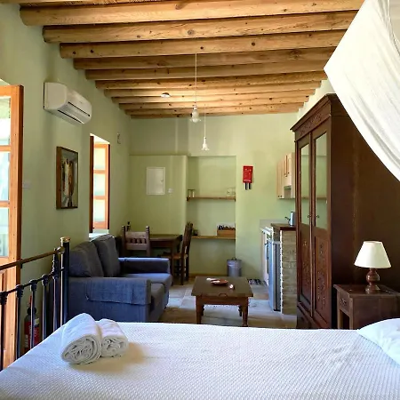 Eveleos Apartamento Tochni