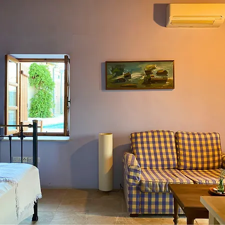 Eveleos * Τόχνη