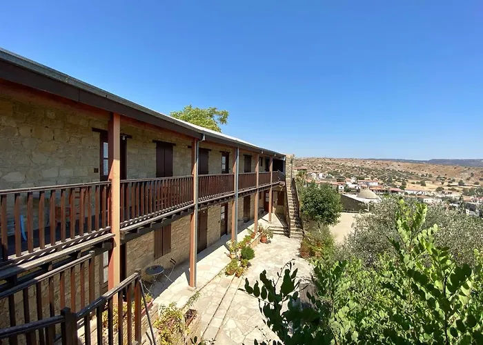 Eveleos Appartement Tokhni