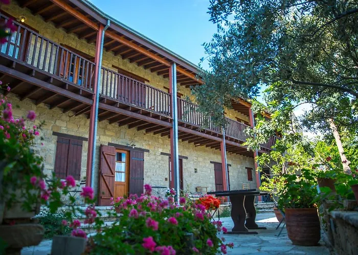 Eveleos Appartement Tokhni